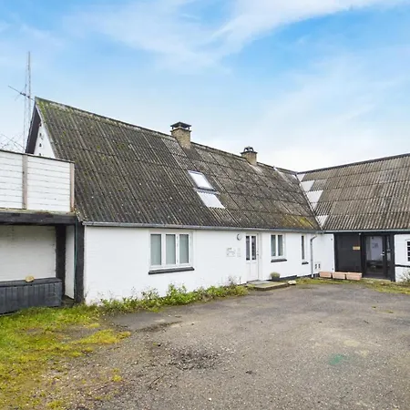 Semesterbostad Beautiful In W/ 4 Bedrooms Nørre Alslev
