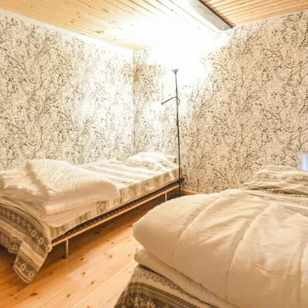 Beautiful In W/ 4 Bedrooms Semesterbostad *